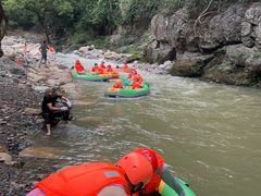 -雅鲁激流探险漂流