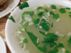 羊杂汤-一头牛馅饼店总店(卫工街店)