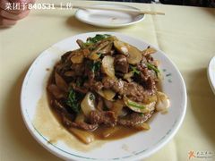 葱爆羊肉-鸿宾楼(展览馆路店)