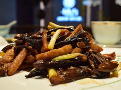 黑鸡枞菌炒爽肉-童福兴·南京菜(老门东店)