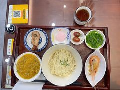 -百年老字号·观振兴蟹黄面·三虾面·苏式面(观前街富仁坊巷店)