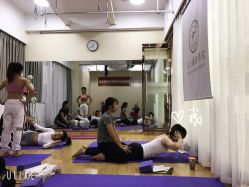 -亚太瑜伽普拉提学院