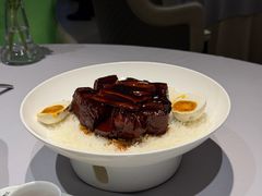 咸蛋目鱼红烧肉-屋里厢上海菜馆