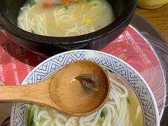 妈妈过桥米线-妈妈故事米线(市府恒隆店)