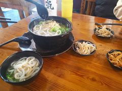 -丽虹云南过桥米线(兴工街店)
