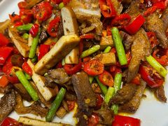 -临界音乐酒馆·小龙虾·江湖菜(华熙LIVE·鱼洞店)