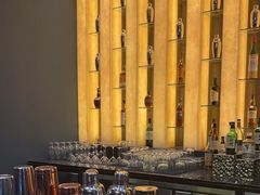 -龙虾酒吧扒房(宁波香格里拉店)