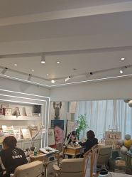 -U+nail优加专业美甲美睫