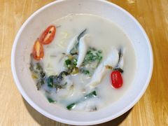 雪菜黄鱼面-玖鲜小笼(中山广场店)