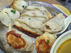 -黄阿姨锅贴大王(万航渡路店)
