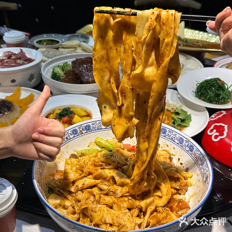 西安钟楼附近！超多人逛吃的宝藏地方