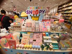 -名创优品(广州萝岗万达广场店)