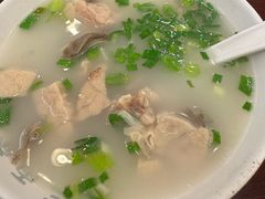 本帮肚肺汤-三两春(浦三路店)