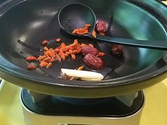 锅底-石头咕(葵蓬店)