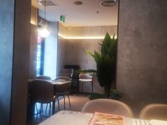 大堂-必胜客(环球店)