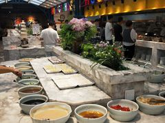 自助调料区-火锅岛潮牌自助餐厅(天津天佑城店)