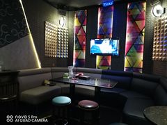 -K+全国连锁KTV(绿地缤纷天地店)