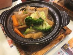 紅燒花膠冬菇豆腐煲-金装炖奶佬餐厅(美孚新村店)