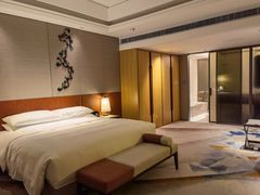 -广州天河希尔顿酒店