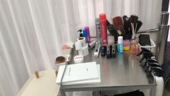 -ON STAR SALON