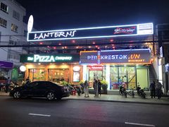 -Lanterns Vietnamese Restaurant