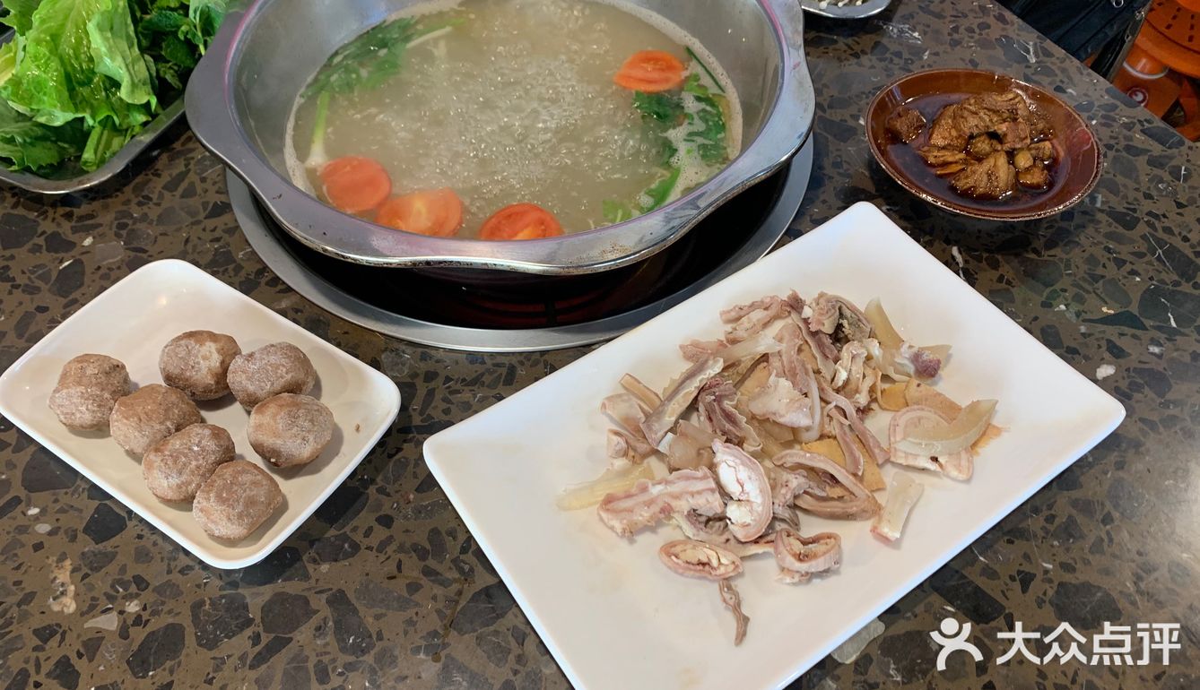 冬日的快乐是干饭~[调皮]