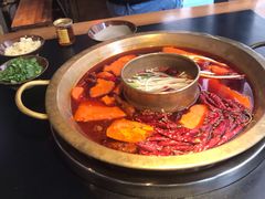 -王婆乔鲜鱼自助火锅(蜀汉路店)