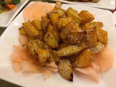 -鹤乡东北菜(崮山路店)