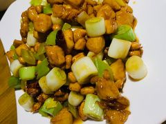 宫保鸡丁-東舍食唐精品陕菜馆