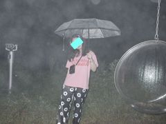 酒店外面观景台玻璃球球-云南屏边大围山国家公园