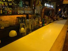 -城墙外BAR