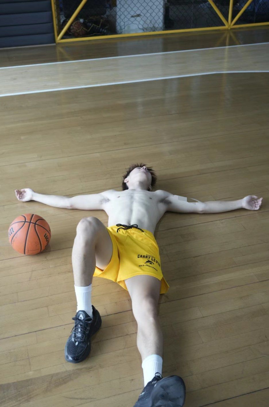 只是当休息了 ,只是告诉自己管住嘴迈开腿哈哈哈#篮球#腹肌养成记