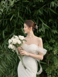 点击看大图 -Renee芮亦婚纱