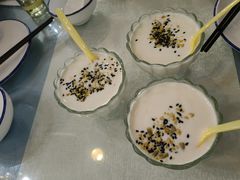 酸奶-马尔龙新疆饭店·清真(瑞景店)