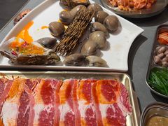 -围炉肉舍•炭烤活鳗•丹东海鲜烤肉(步行街店)