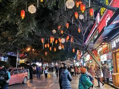 -八一路好吃街(雨田商务大厦店)