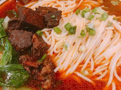 -霸蛮湖南菜·牛肉粉(荣京西街店)