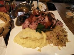 -Geneva日内瓦餐厅(西郊宝成花苑店)