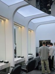 -卓梵美发·精品Salon
