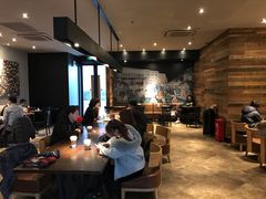 大堂-星巴克臻选(上海长风大悦城店)