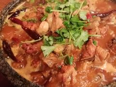 林芝石锅鸡-缘生态云南菜·野生菌庭院餐厅(华侨城店)