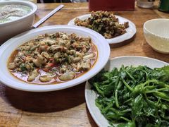 -茅屋大酒店