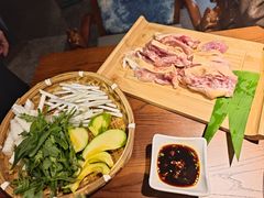 -花菇朵·云山雀 ll 野生菌火锅·精品云南菜(万柳店)