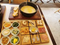 -银米·云南传统过桥米线(双廊黑金冠店)