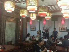 大堂-石头门坎