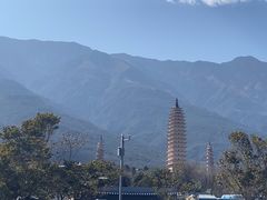 -三塔倒影公园