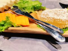 养颜蜂巢-漫月小海鲜酒馆(麦凯乐店)