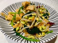 菠菜豆芽拌面筋-汉唐宴长安食府
