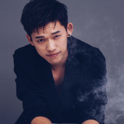-康康时尚烫染