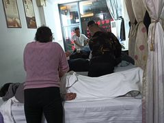 -唐师专业按摩足浴(玉双路店)